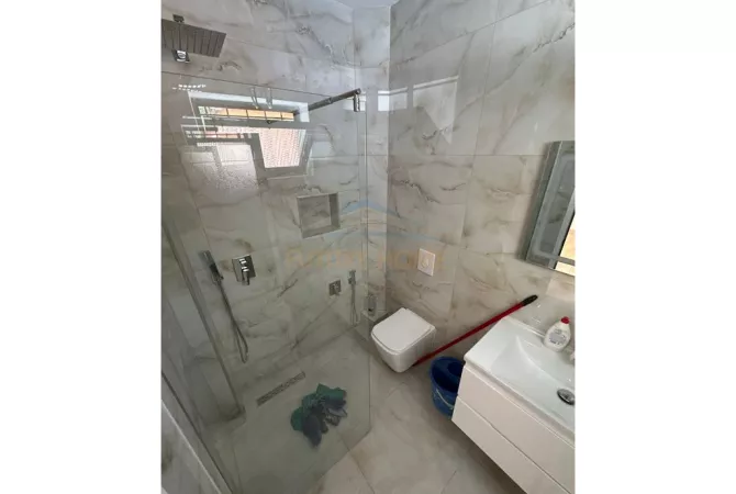 Shtepi me qera 1+1 ne Tirane - 450 Euro