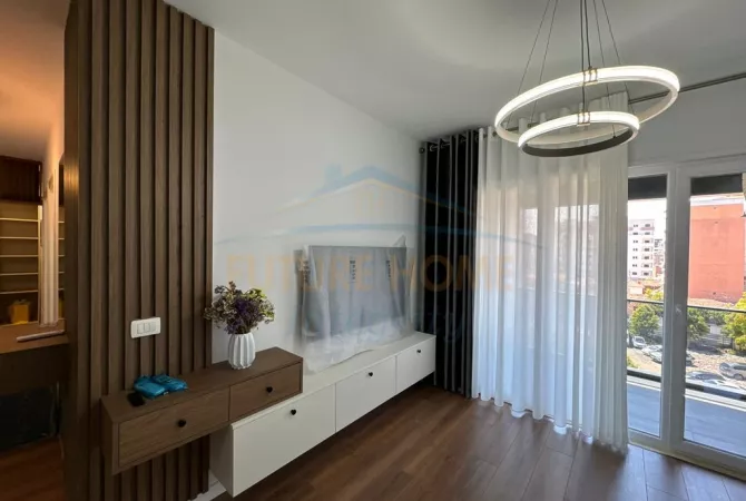 Shtepi me qera Apartament ne Tirane, 2+1, Mobilimi E mobiluar, Pagesa 850  Euro.
