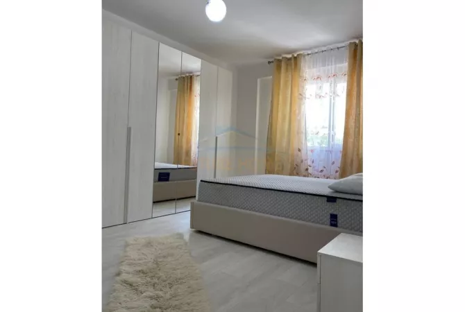Shtepi me qera 2+1 ne Tirane - 650 Euro