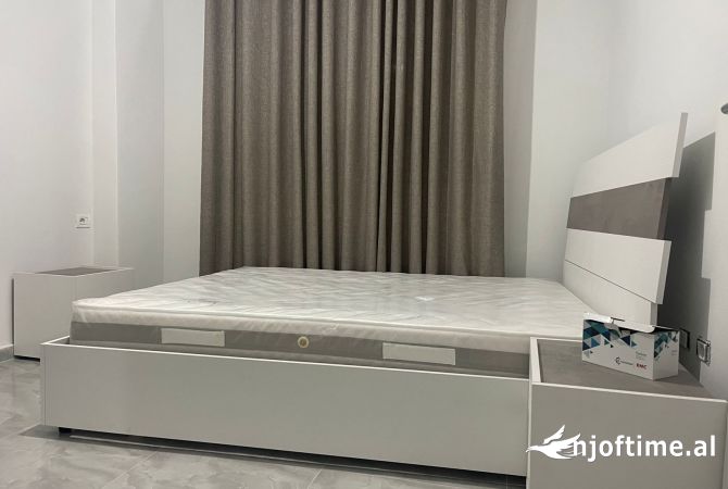 Shtepi me qera Apartament ne Tirane, 1+1, Mobilimi E mobiluar, Pagesa 35,000  Leke.