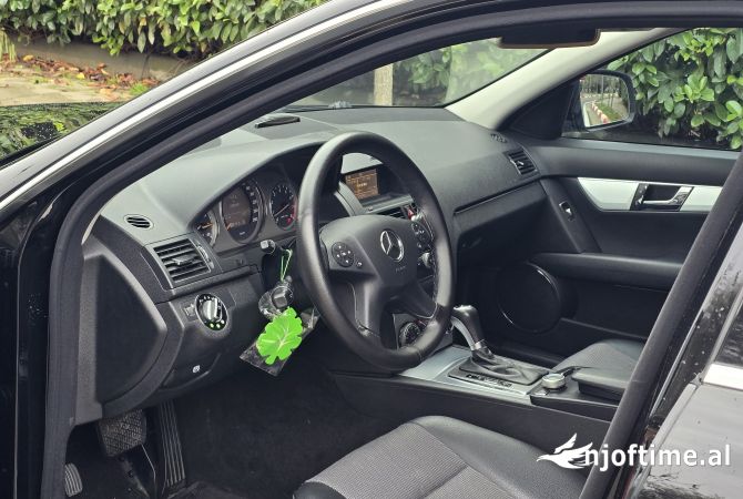 Auto in Vendita  a Tirana - 6,700 Euro