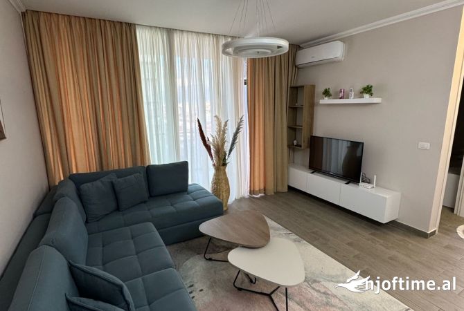 Shtepi me qera 2+1 ne Tirane - 750 Euro