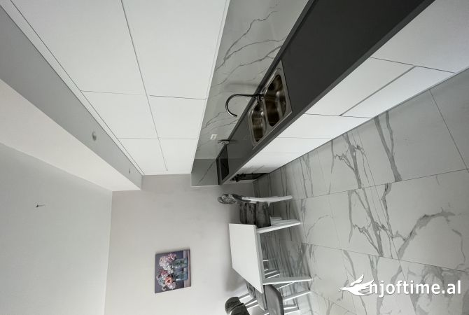 Shtepi me qera Apartament ne Tirane, 2+1, Mobilimi E mobiluar, Pagesa 750  Euro.