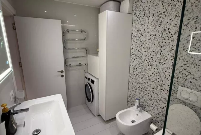 Shtepi me qera Apartament ne Tirane, 2+1, Mobilimi E mobiluar, Pagesa 1,000  Euro.