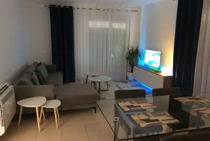 Shtepi me qera 2+1 ne Tirane - 650 Euro