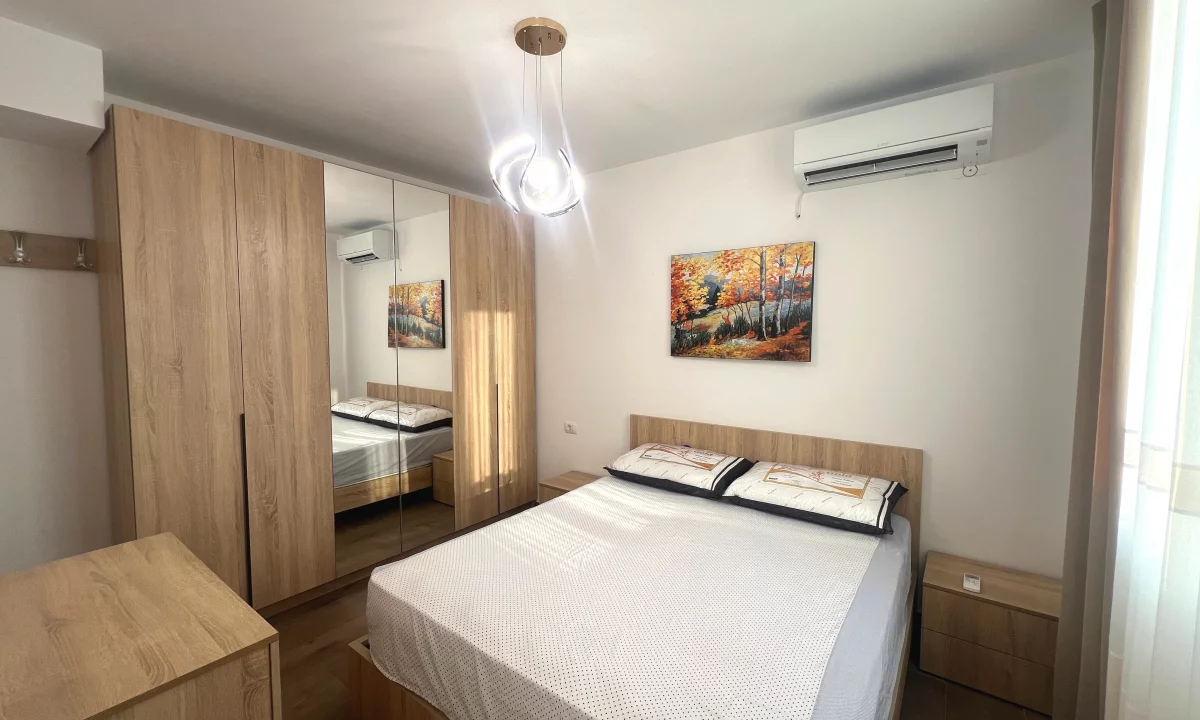 Shtepi me qera Apartament ne Tirane, Garsoniere, Mobilimi E mobiluar, Pagesa 500  Euro.