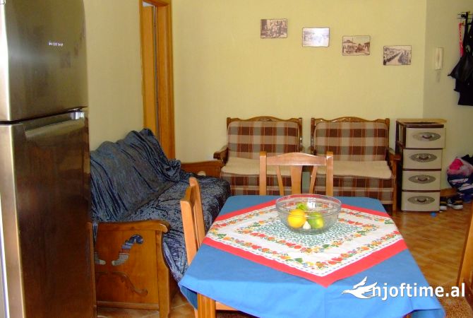 Shtepi me qera Apartament ne Durres, 2+1, Mobilimi E mobiluar, Pagesa 500  Euro.