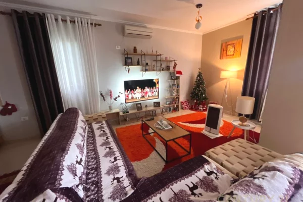 Shtepi me qera 2+1 ne Tirane - 550 Euro