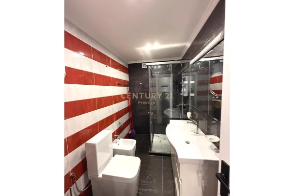 Shtepi me qera Apartament ne Tirane, 2+1, Mobilimi E mobiluar, Pagesa 1,500  Euro.