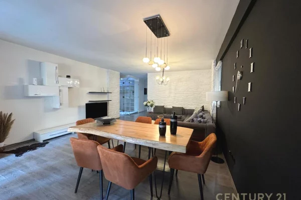 Shtepi me qera 2+1 ne Tirane - 1,000 Euro