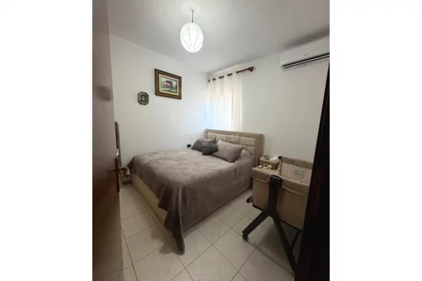 Shtepi me qera Apartament ne Tirane, 1+1, Mobilimi E mobiluar, Pagesa 500  Euro.