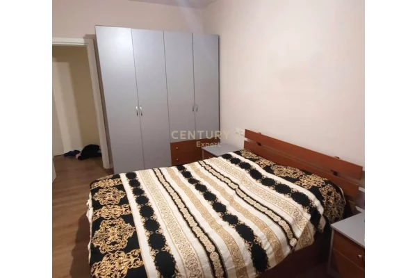 Shtepi me qera Apartament ne Tirane, 2+1, Mobilimi E mobiluar, Pagesa 600  Euro.
