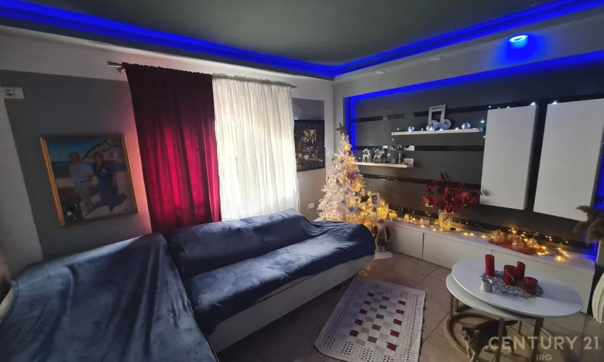 Shtepi ne shitje Apartament ne Tirane, 2+1, Mobilimi E mobiluar, Pagesa 159,000  Euro.