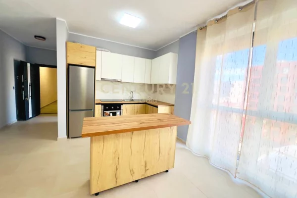 Shtepi me qera Apartament ne Tirane, 2+1, Mobilimi E mobiluar, Pagesa 750  Euro.