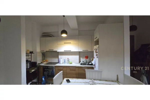 Shtepi ne shitje Apartament ne Tirane, 1+1, Mobilimi E mobiluar, Pagesa 120,000  Euro.