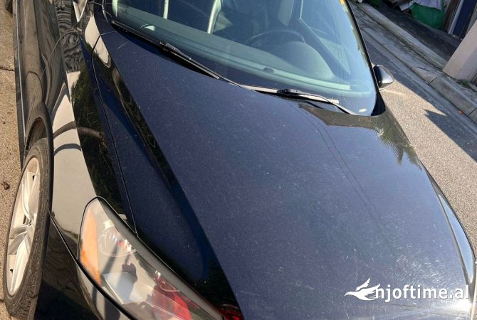 Makina ne shitje  ne Tirane - 8,700 Euro