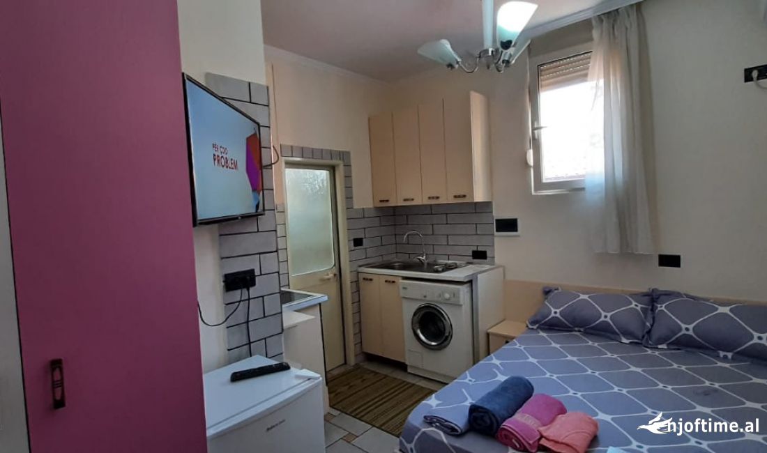 Shtepi me qera Apartament ne Tirane, Garsoniere, Mobilimi E mobiluar, Pagesa 320  Euro.