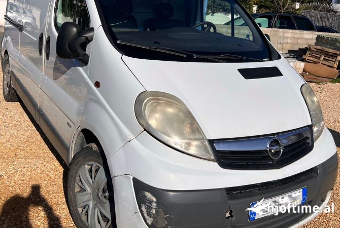 Makina ne shitje ne Tirane - 5,800 Euro