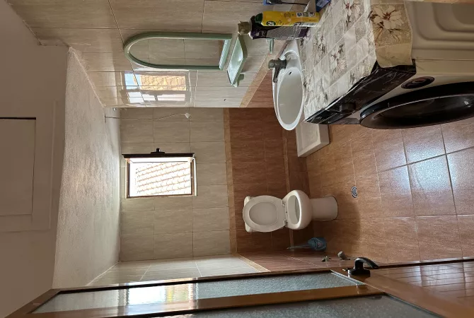 Shtepi me qera 1+1 ne Tirane - 35,000 Leke