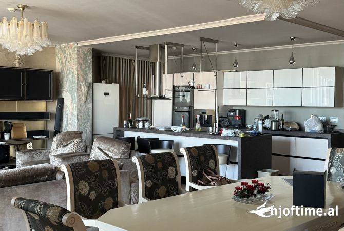 Shtepi me qera 2+1 ne Tirane - 1,500 Euro