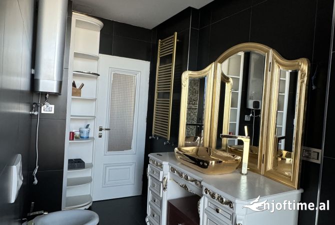 Shtepi me qera 2+1 ne Tirane - 1,500 Euro