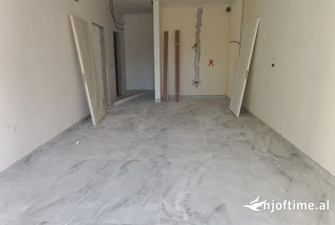 Apartment for sale in Durres 2+1, Emty
