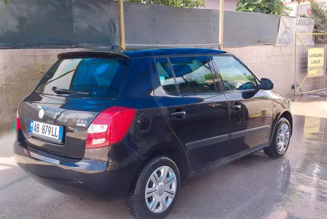 Cars for sale in Vlora - 2,800 Euro