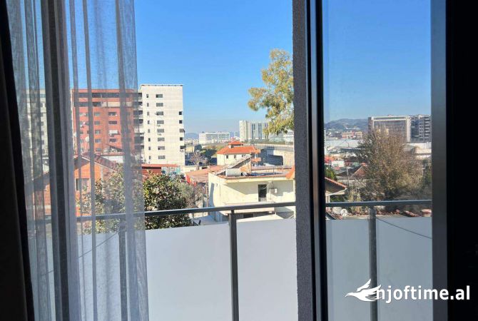 Shtepi me qera Apartament ne Tirane, 2+1, Mobilimi E mobiluar, Pagesa 600  Euro.
