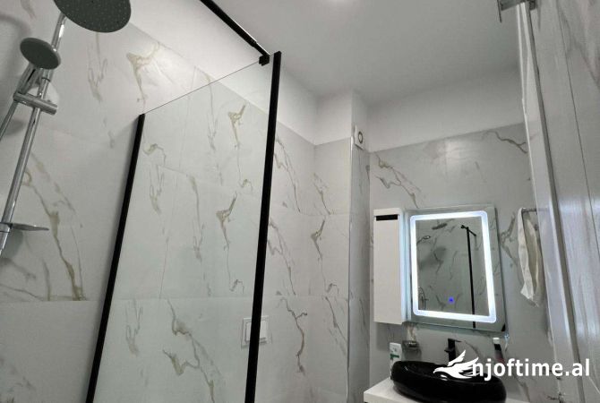 Shtepi me qera Apartament ne Tirane, 2+1, Mobilimi E mobiluar, Pagesa 600  Euro.