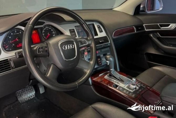 Makina ne shitje ne Tirane, Audi, 2011 Benzine,Kambio Automatik Pagesa 7,900  Euro.