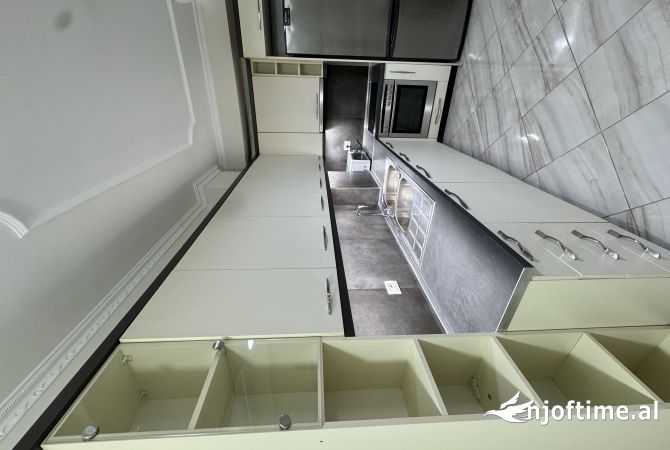 Shtepi me qera Apartament ne Tirane, 1+1, Mobilimi E mobiluar, Pagesa 60,000  Leke.