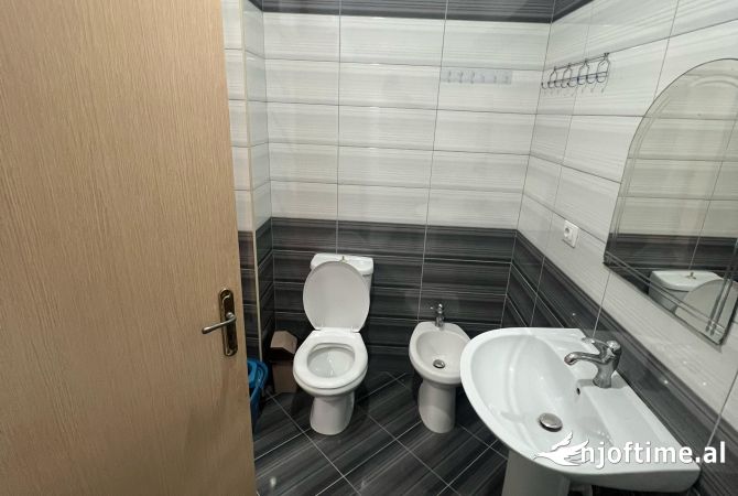 Shtepi me qera 1+1 ne Tirane - 400 Euro