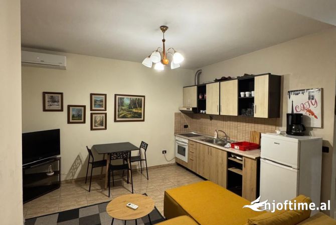 Shtepi me qera 1+1 ne Tirane - 650 Euro