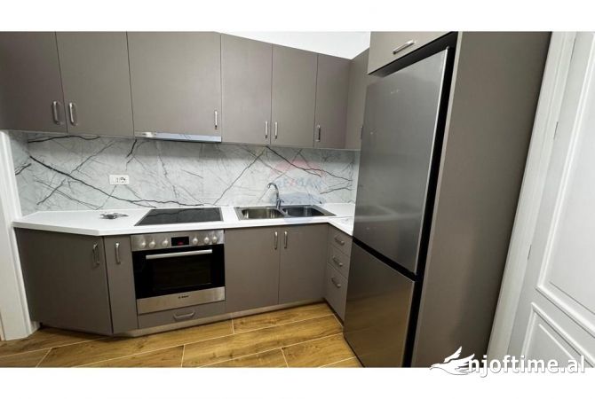 Shtepi me qera 1+1 ne Tirane - 35,000 Leke