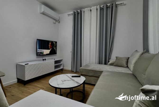 Shtepi me qera 2+1 ne Tirane - 650 Euro