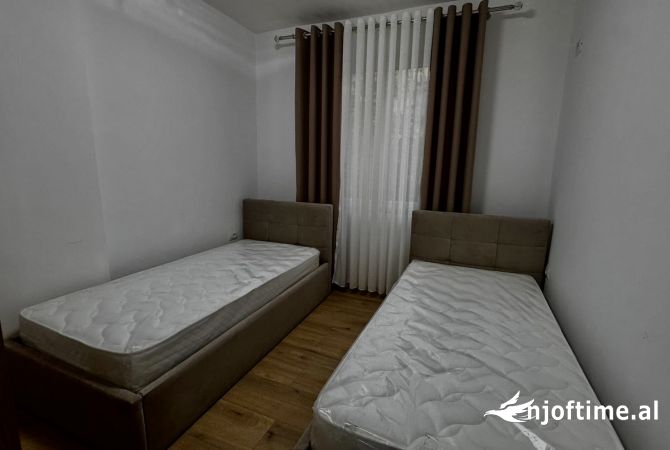 Shtepi me qera 2+1 ne Tirane - 650 Euro