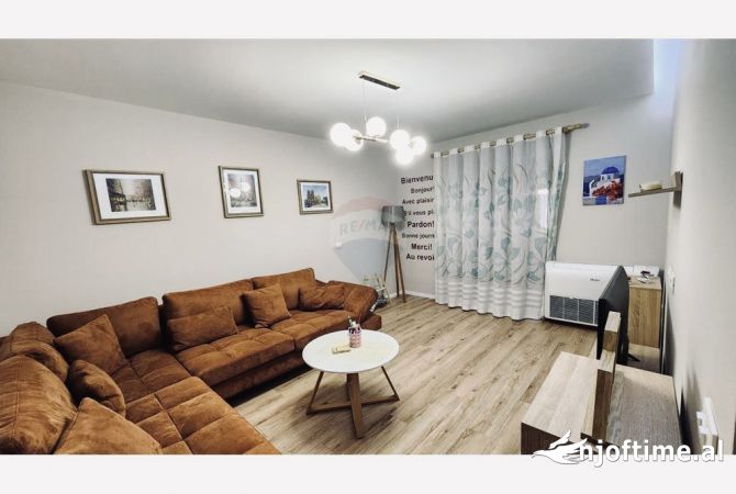 Shtepi me qera 2+1 ne Tirane - 40,000 Leke