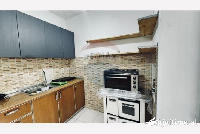 Shtepi me qera 2+1 ne Tirane - 40,000 Leke