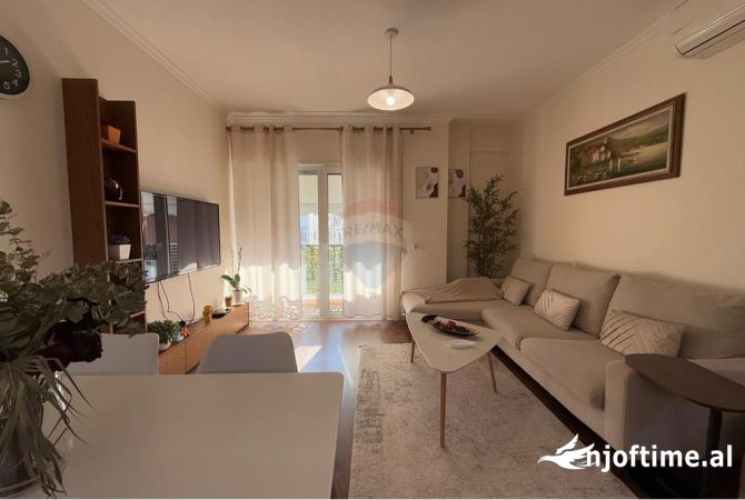 Shtepi me qera 1+1 ne Tirane - 750 Euro