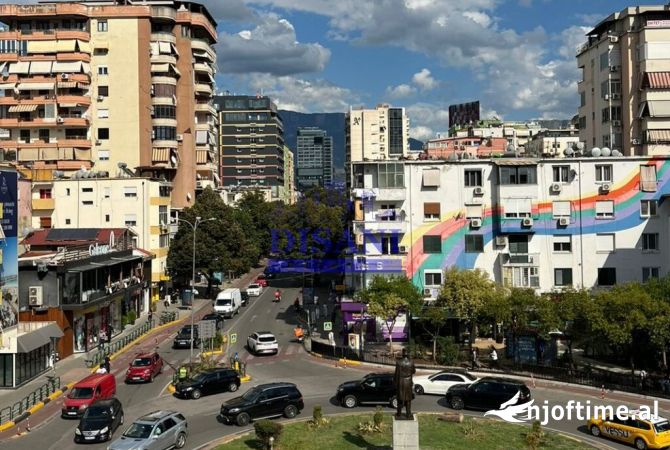 Ambient biznesi me qera 3+1 ne Tirane - 1,000 Euro