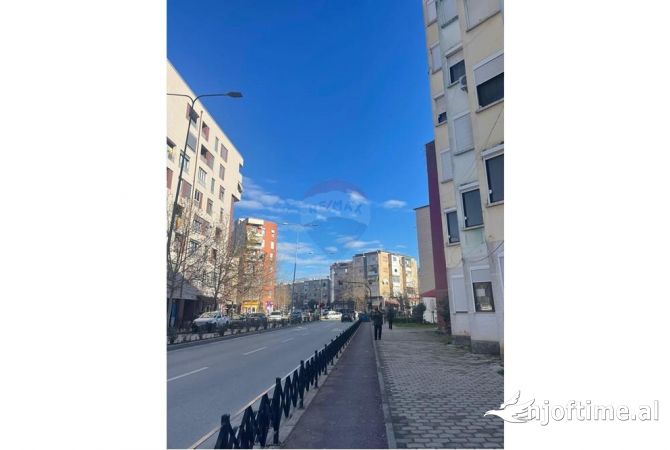 Shtepi ne shitje 1+1 ne Tirane - 77,000 Euro