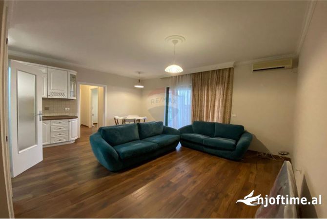 Shtepi me qera 2+1 ne Tirane - 1,200 Euro