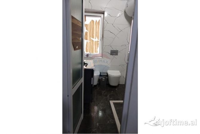 Shtepi me qera Apartament ne Tirane, 2+1, Mobilimi E mobiluar, Pagesa 55,000  Leke.