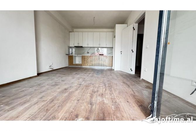 Shtepi me qera 2+1 ne Tirane - 600 Euro