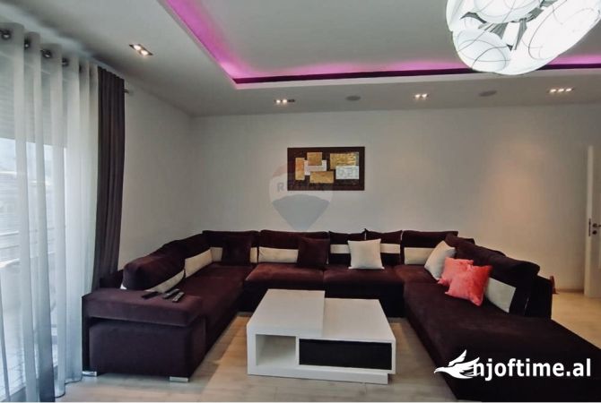 Apartament 2+1 me qira te Casa Italia! 