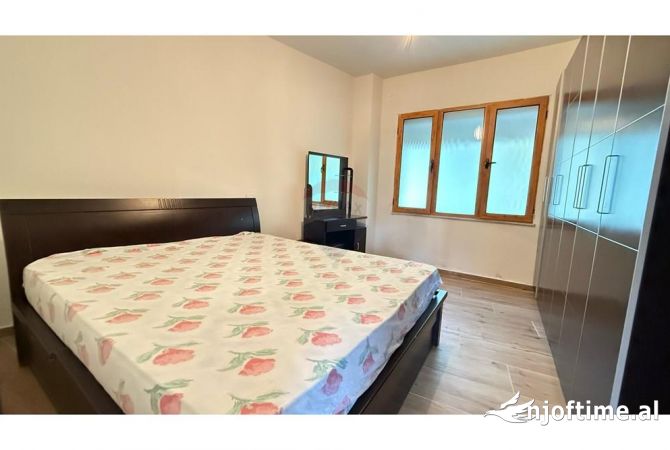 Shtepi me qera 2+1 ne Tirane - 450 Euro