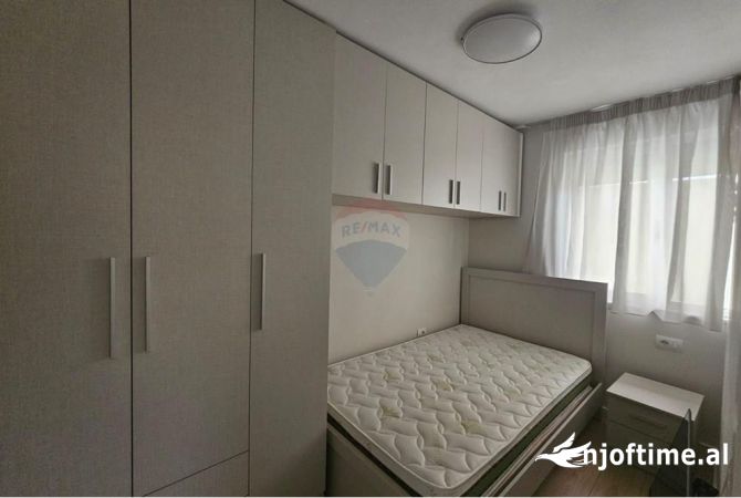 Shtepi me qera Apartament ne Tirane, Garsoniere, Mobilimi E mobiluar, Pagesa 450  Euro.
