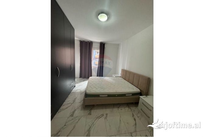 Shtepi me qera Apartament ne Tirane, 2+1, Mobilimi E mobiluar, Pagesa 550  Euro.
