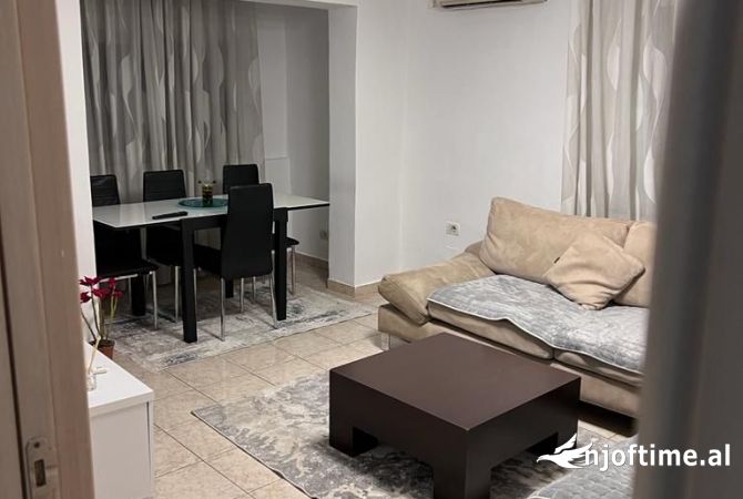 Shtepi me qera 1+1 ne Tirane - 450 Euro