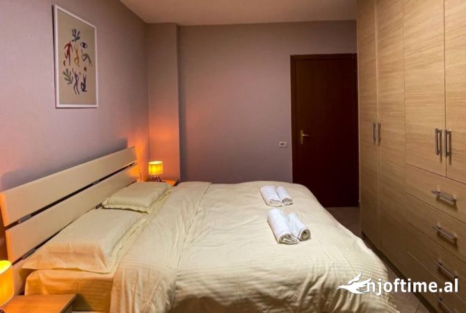 Shtepi me qera 1+1 ne Tirane - 60,000 Leke